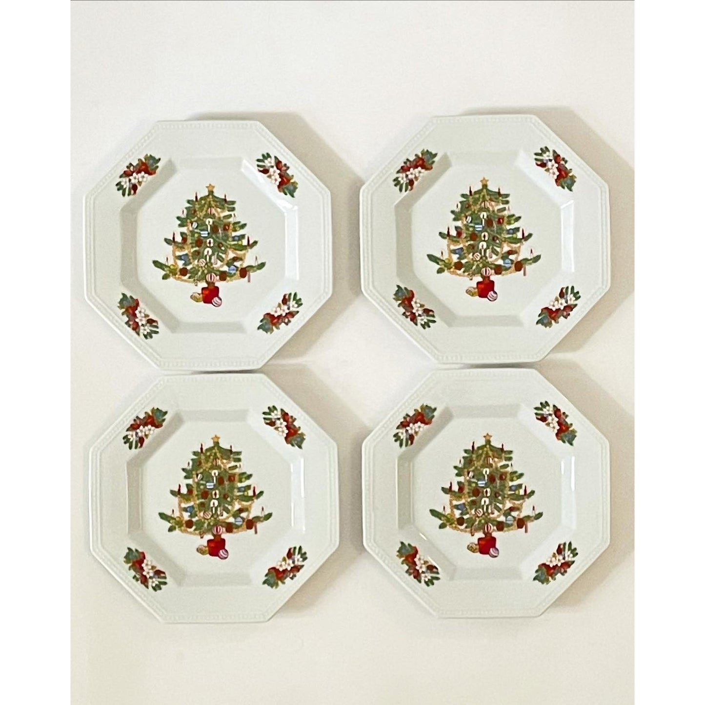 Vintage Small Octagonal Christmas Plates - Set of 4